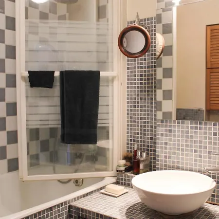 Appartement Comfortable Flat With View On The Eiffel Tower