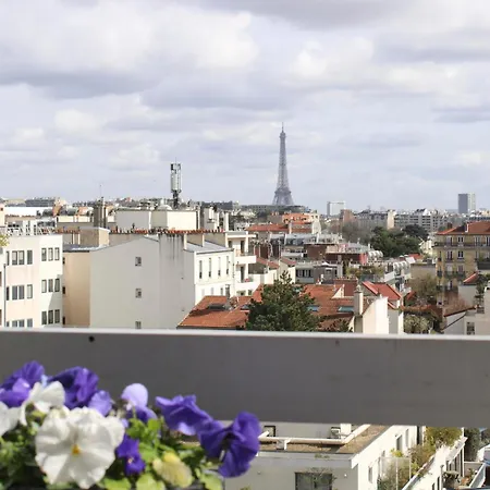 Appartement Comfortable Flat With View On The Eiffel Tower *