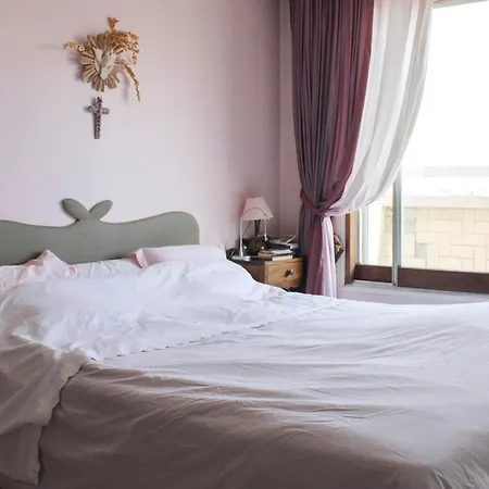 Comfortable Flat With View On The Eiffel Tower *
